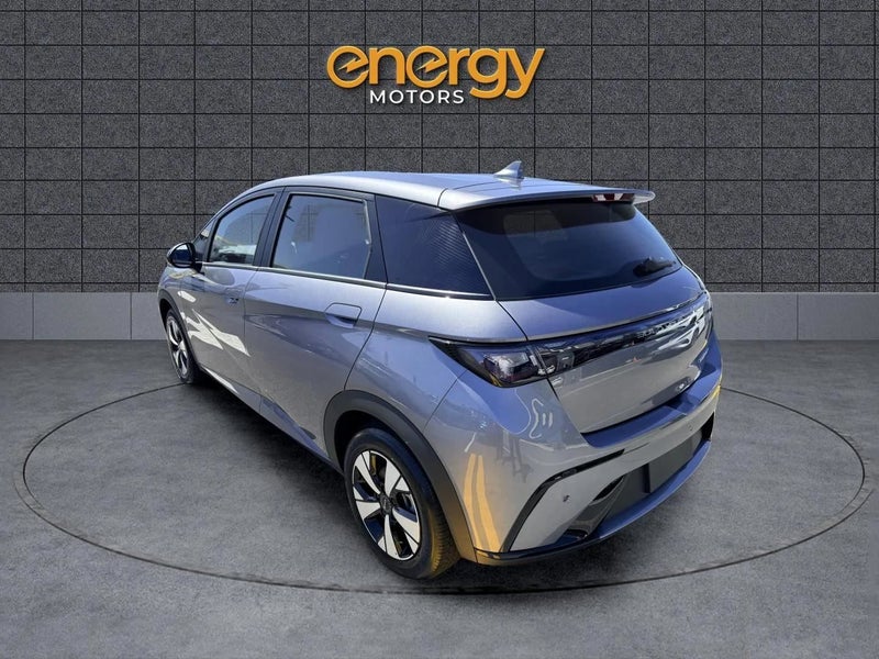 2026 BYD Dolphin Essential EV 45KWH image 4