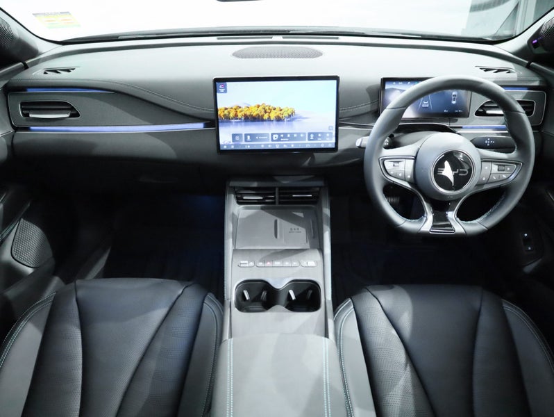 2026 BYD Seal 6 Touring Premium PHEV image 3