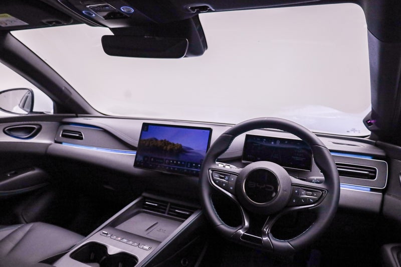 2026 BYD Seal 6 Touring Premium Phev image 2