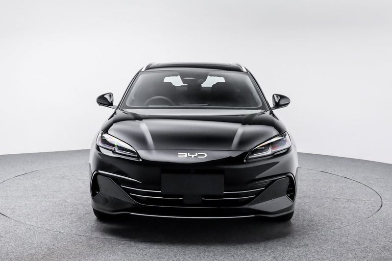 2026 BYD Seal Touring Premium image 2