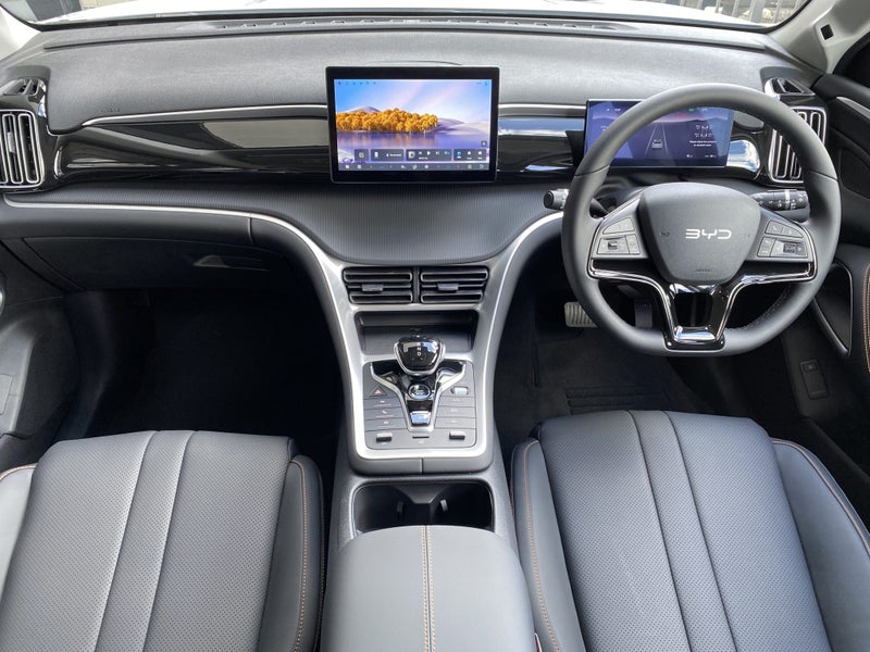 2026 BYD Sealion 5 Essential PHEV image 3