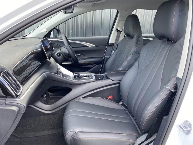 2026 BYD Sealion 5 Essential PHEV image 4