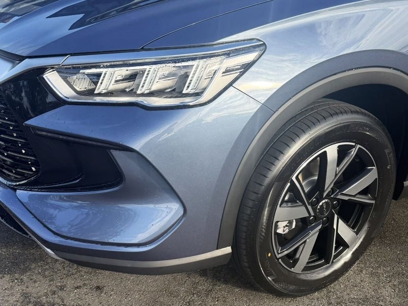 2026 BYD Sealion 5 Essential PHEV SUV image 2