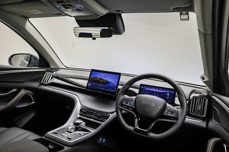 2026 BYD Sealion 5 Essential Phev Suv image 3
