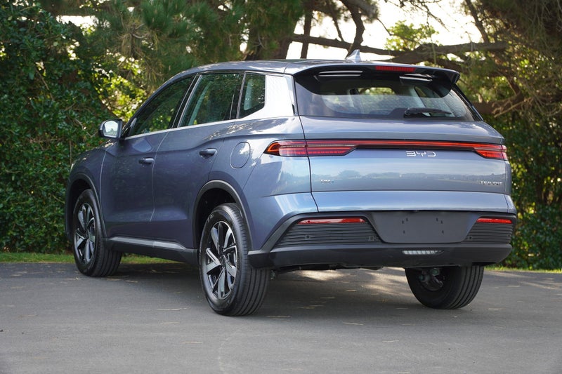 2026 BYD Sealion 5 Essential Phev Suv image 3