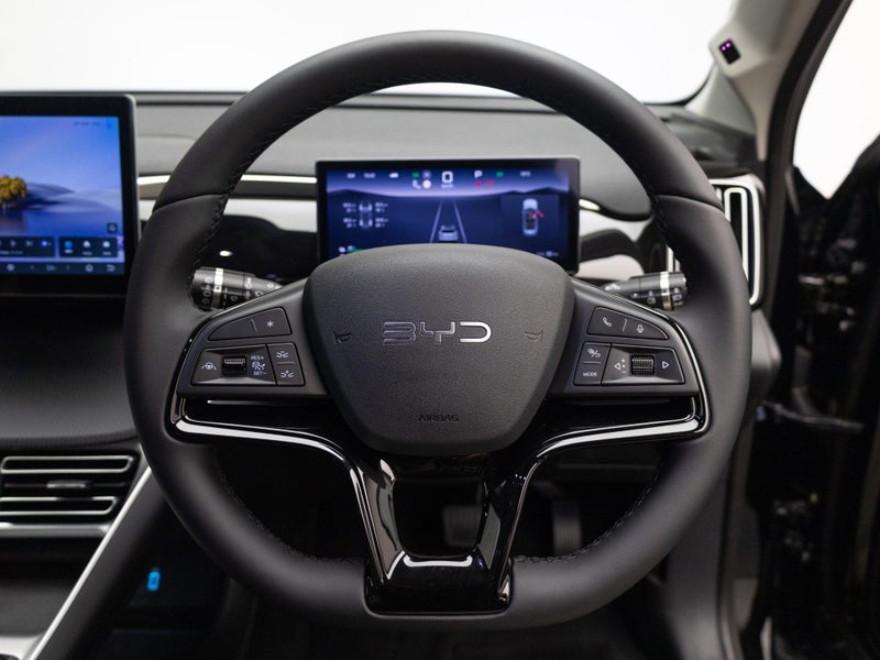2026 BYD Sealion 5 Essential Phev Suv image 2