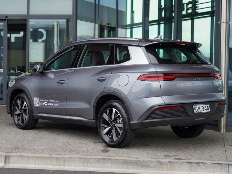 2026 BYD Sealion 5 Premium PHEV 5Dr Wagon image 2