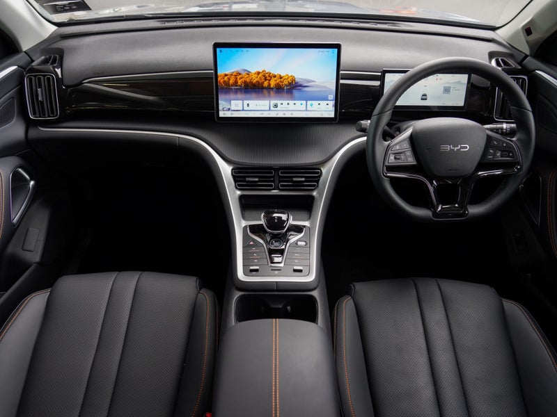 2026 BYD Sealion 5 Premium PHEV 5Dr Wagon image 3