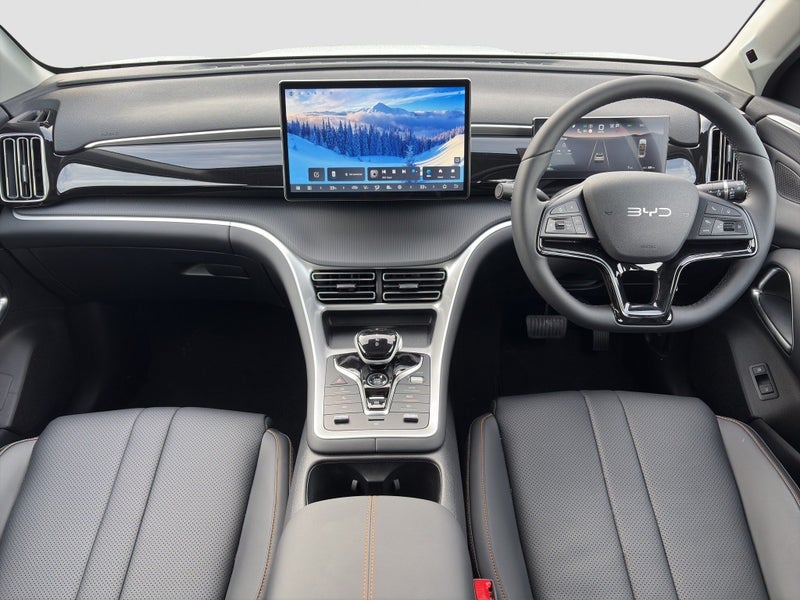 2026 BYD Sealion 5 PREMIUM PHEV - AURORA WHITE image 3