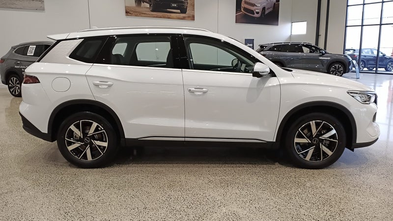 2026 BYD Sealion 5 Premium Phev Suv image 4