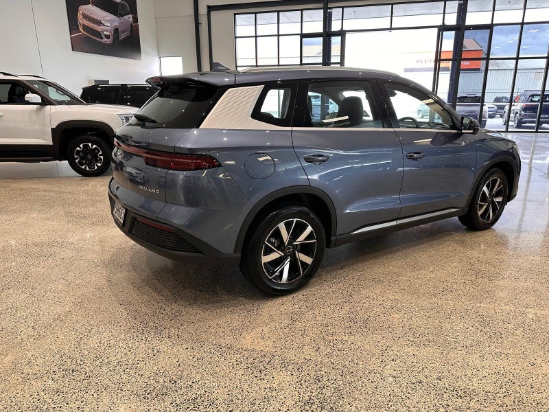 2026 BYD Sealion 5 Premium Phev Suv image 3