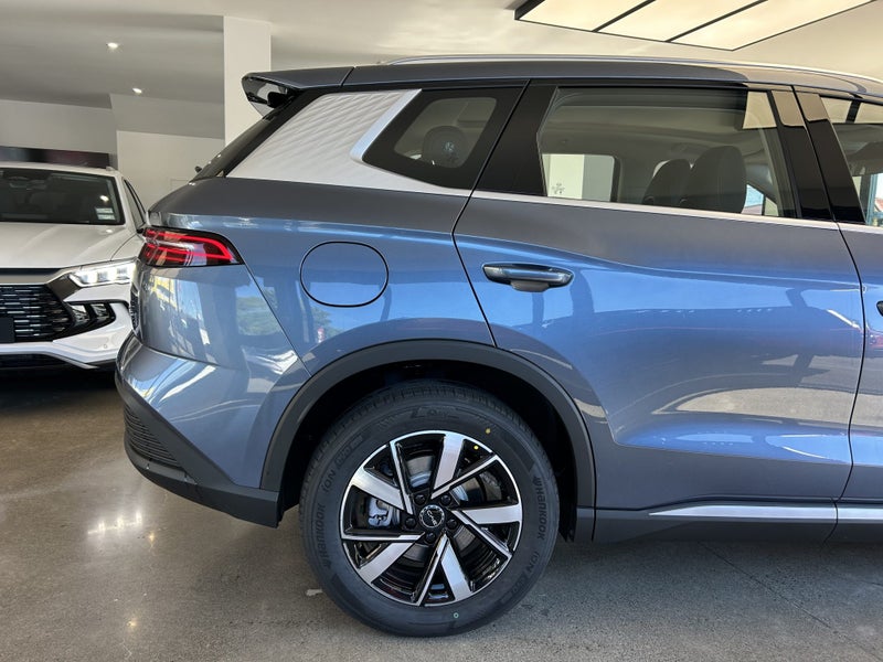 2026 BYD Sealion 5 Premium Phev Suv image 3