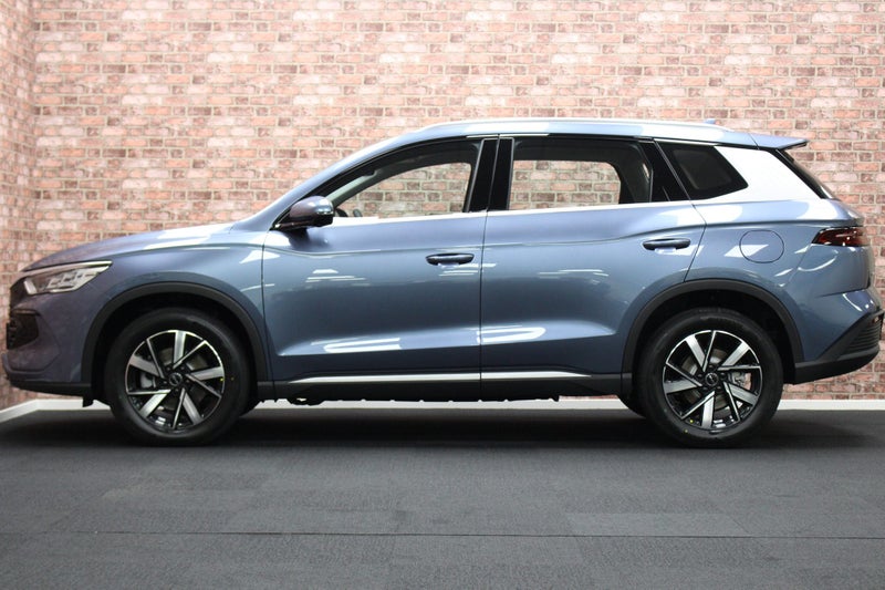 2026 BYD Sealion 5 Premium Super Hybrid SUV image 3