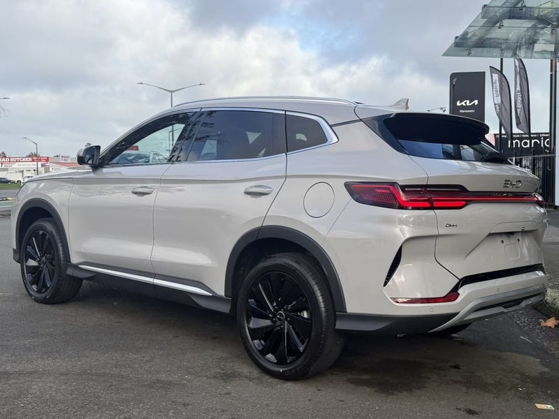 2026 BYD Sealion 6 Dynamic Extended PHE image 4