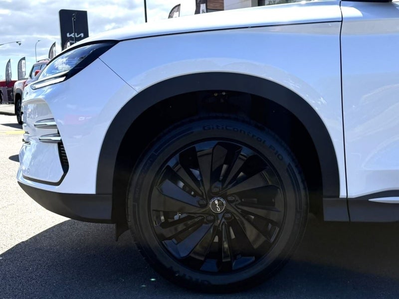 2026 BYD Sealion 6 Dynamic Extended PHEV image 2