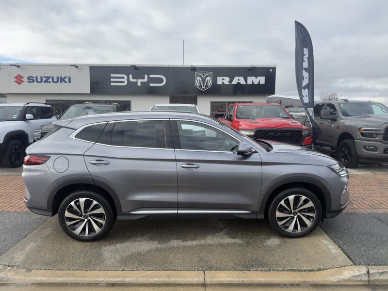 2026 BYD Sealion 6 Premium Extended AWD PHEV image 3
