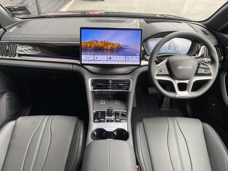 2026 BYD Sealion 6 Premium Extended PHEV image 3