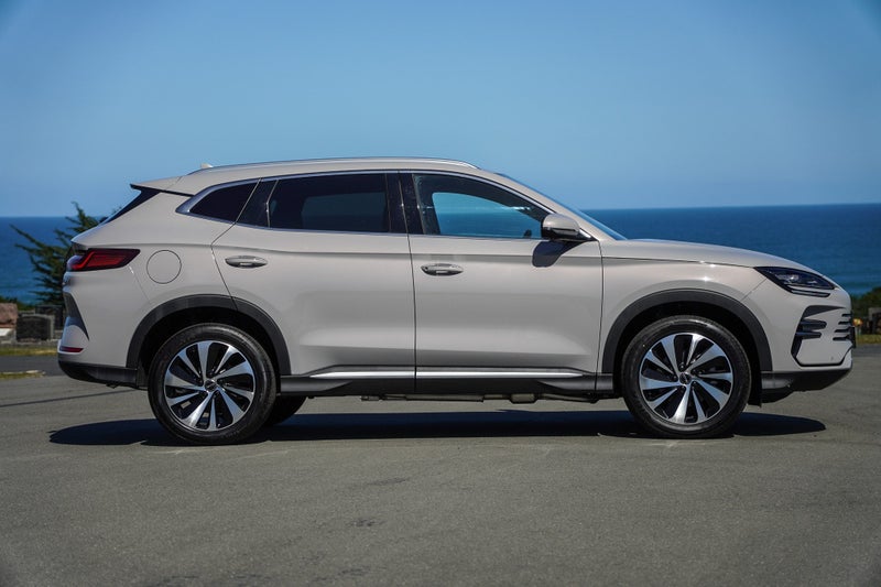 2026 BYD Sealion 6 Premium Extended Phev image 2