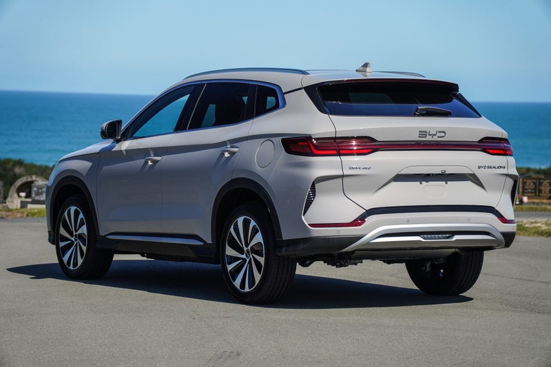 2026 BYD Sealion 6 Premium Extended Phev image 3