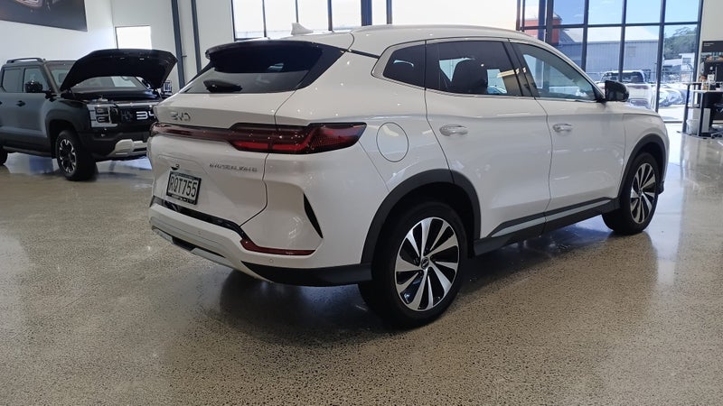 2026 BYD Sealion 6 Premium Phev/Awd/Hd image 5