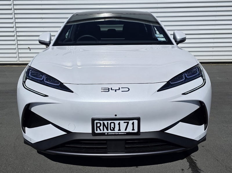 2026 BYD Sealion 7 Premium 2WD EV image 2