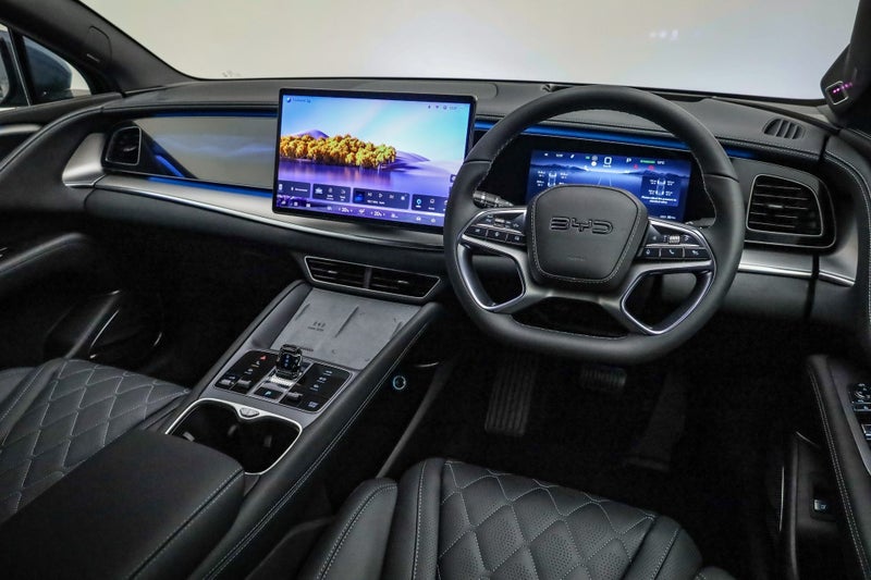 2026 BYD Sealion 7 Premium 2WD EV image 2
