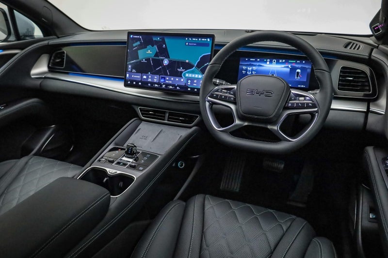 2026 BYD Sealion 7 Premium 2WD EV image 2