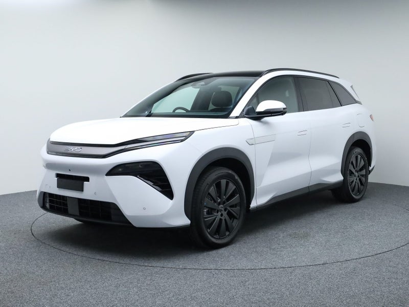 2026 BYD Sealion 8 DM-I Dynamic FWD image 5