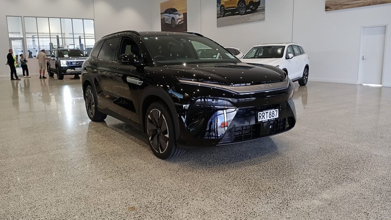 2026 BYD Sealion 8 Dm-P Dynamic Awd image 3