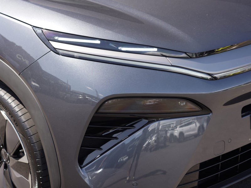 2026 BYD Sealion 8 DM-P Premium AWD image 5