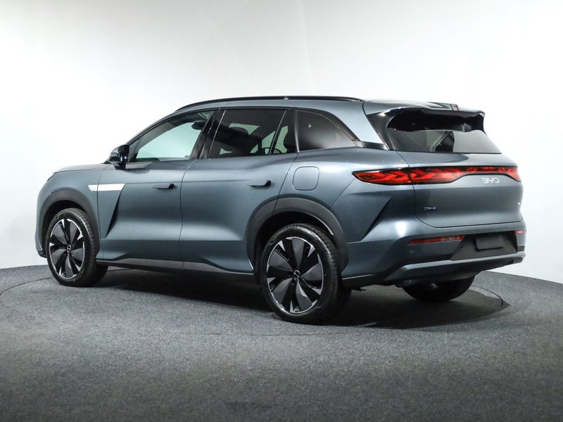 2026 BYD Sealion 8 Dynamic AWD PHEV image 2
