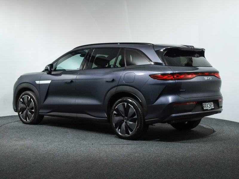 2026 BYD Sealion 8 Dynamic AWD PHEV image 2