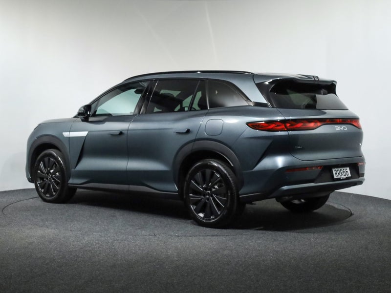 2026 BYD Sealion 8 Dynamic FWD PHEV image 2