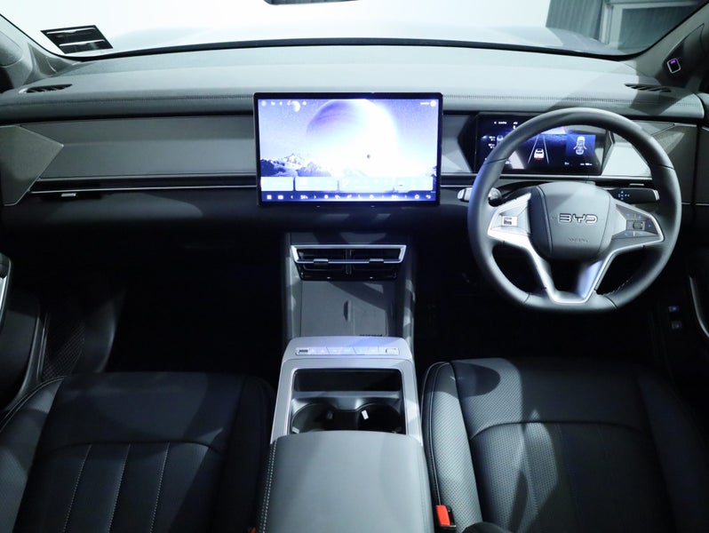 2026 BYD Sealion 8 Dynamic FWD PHEV image 3