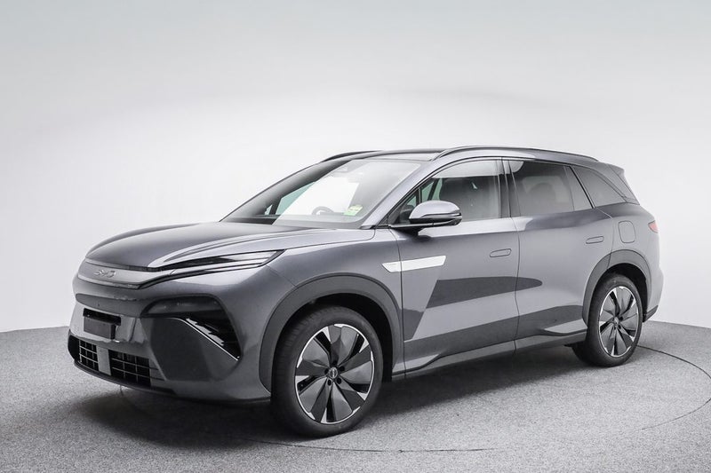 2026 BYD Sealion 8 Premium AWD image 3
