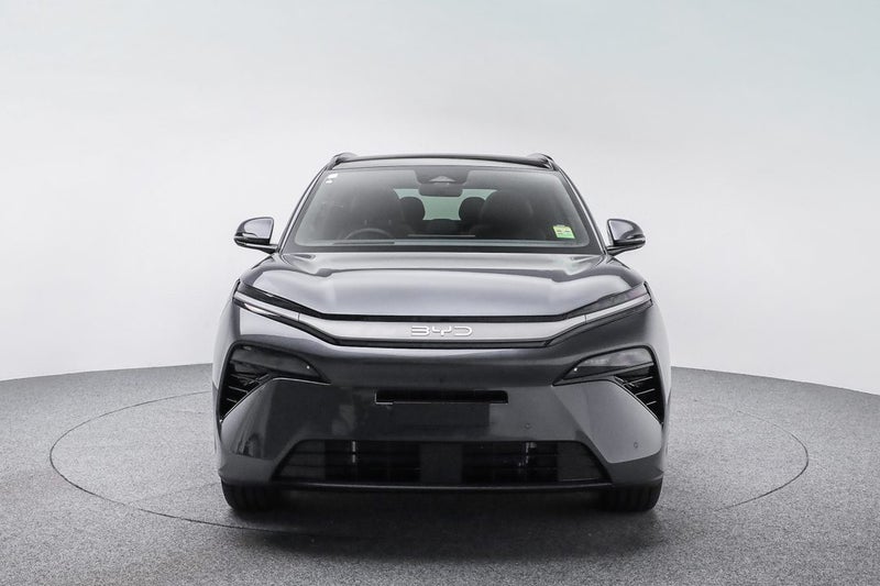 2026 BYD Sealion 8 Premium AWD image 2