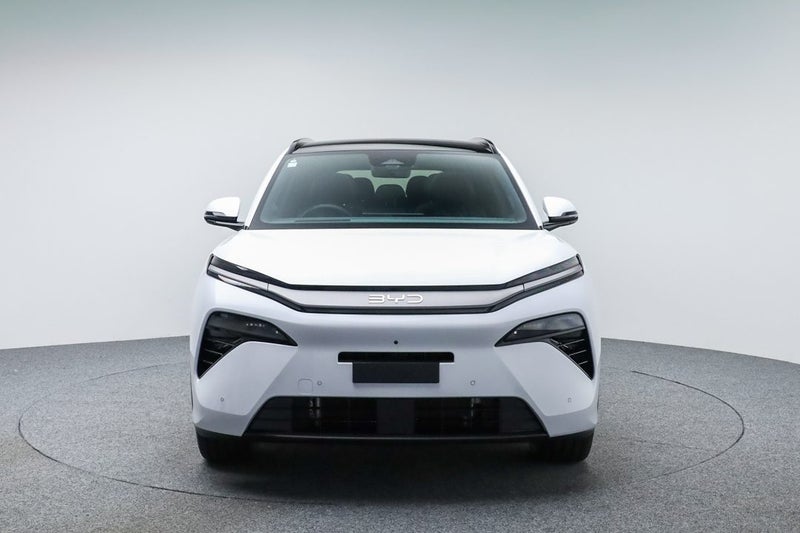 2026 BYD Sealion 8 Premium AWD image 2