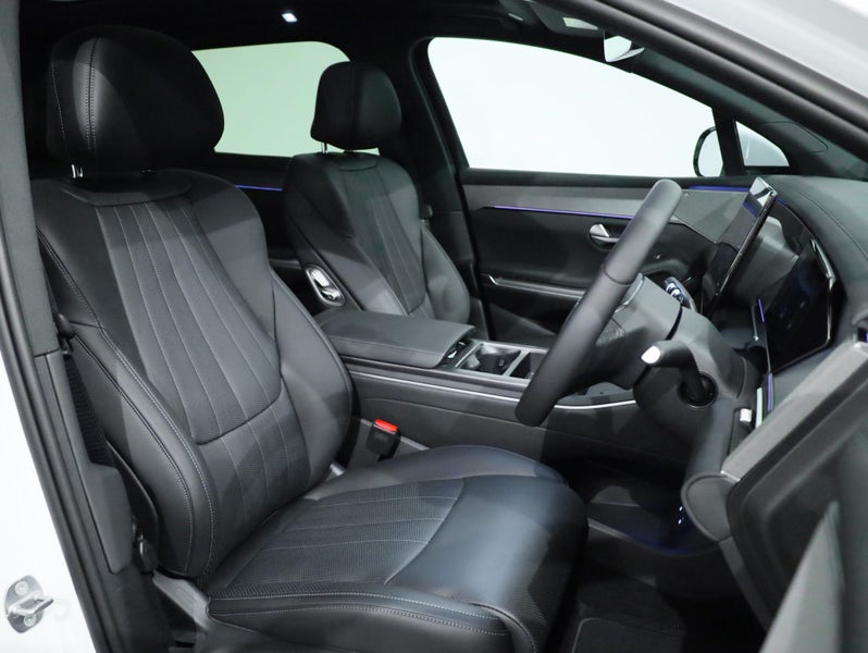 2026 BYD Sealion 8 Premium AWD PHEV image 4