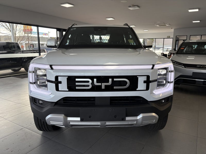 2026 BYD Shark 6 Dynamic Cab Chasis image 2