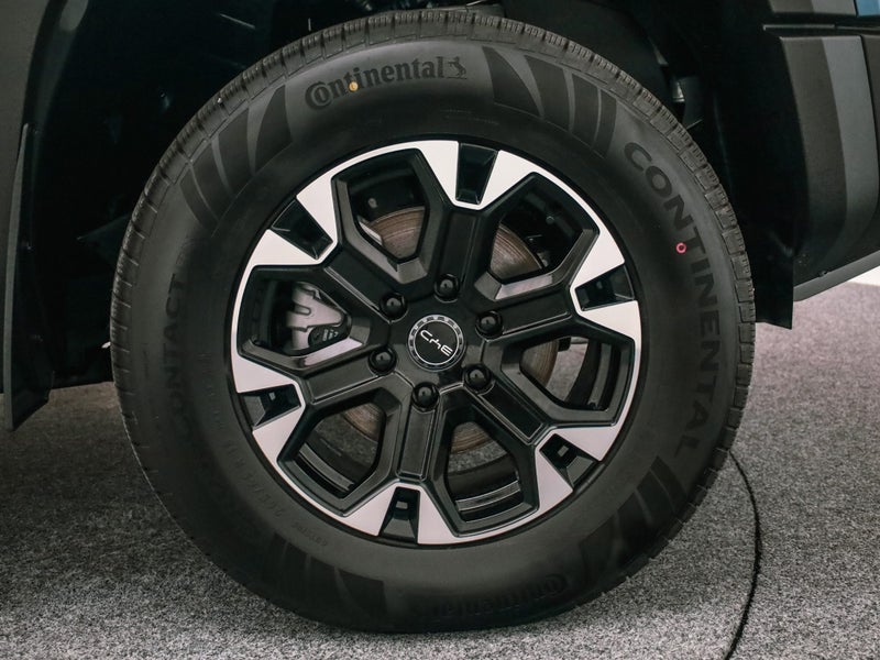 2026 BYD Shark 6 Premium 1.5T PHEV AWD image 3