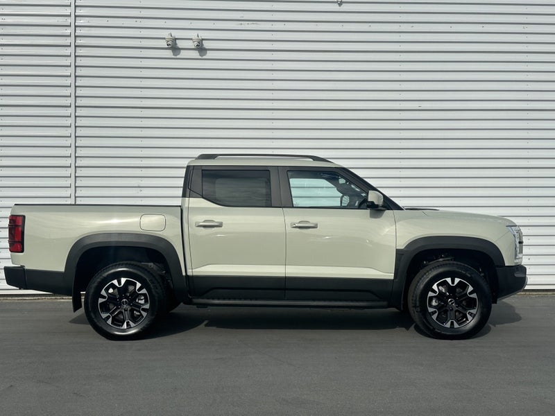 2026 BYD Shark 6 Premium PHEV UTE image 3