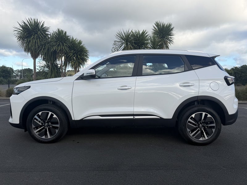 2026 Chery Tiggo 4 Pro 1.5Pht/Hd Urban image 3