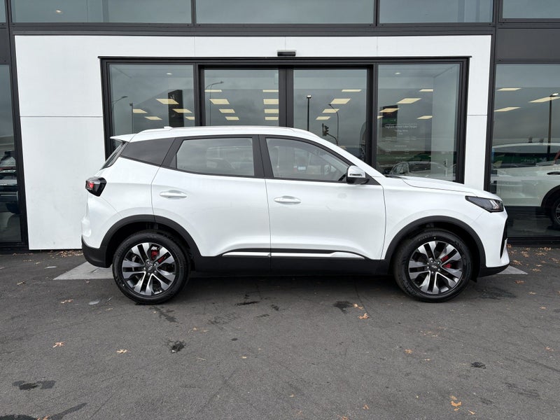 2026 Chery Tiggo 4 ULTIMATE 1.5PT/CVT image 2