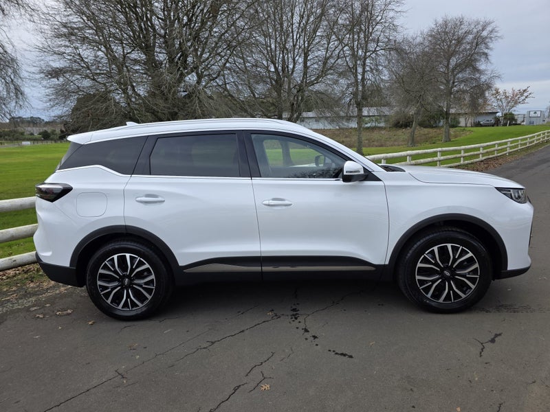 2026 Chery Tiggo 7 1.5T Ultimate DCT 2WD image 3