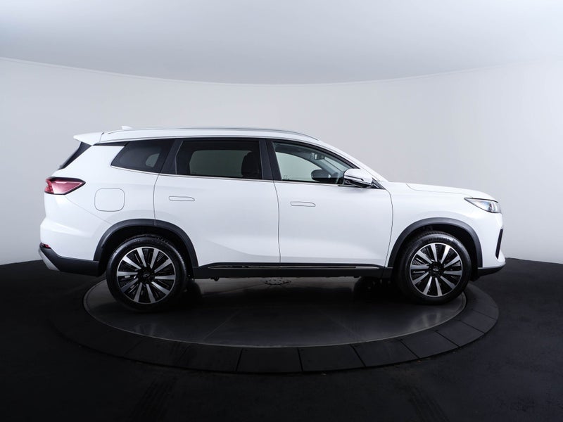 2026 Chery Tiggo 8 1.5T CSH ULT 2WD image 5