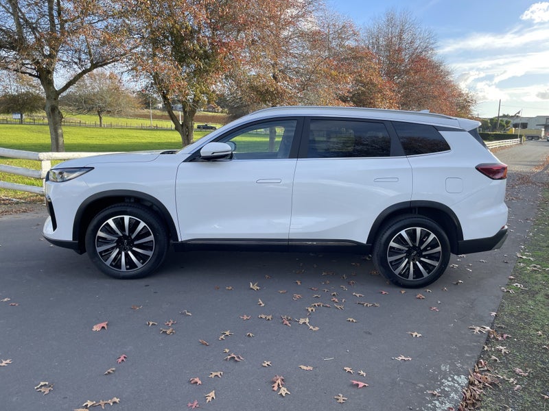 2026 Chery Tiggo 8 1.5T Ultimate Hybrid 2WD image 5