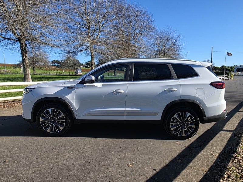 2026 Chery Tiggo 8 2.0T Pro Ultimate AWD image 4