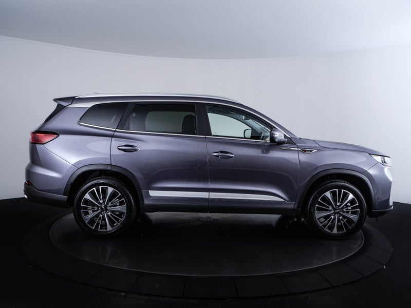 2026 Chery Tiggo 8 PRO 2.0T DCT ULT AWD image 2