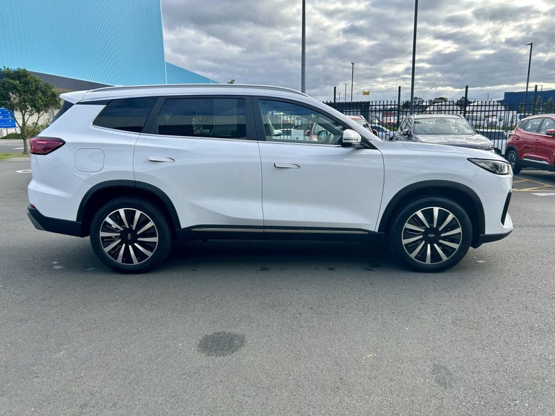 2026 Chery Tiggo 8 Super Hybrid Ultimate image 5