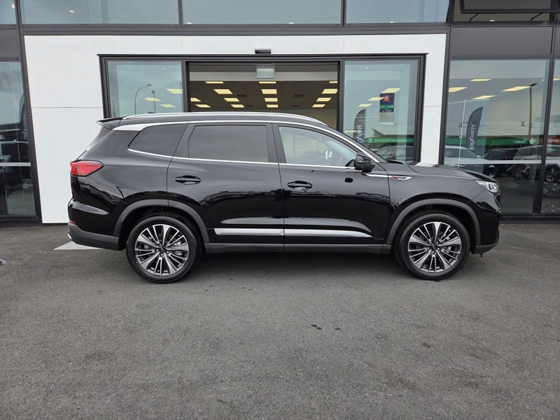 2026 Chery Tiggo 8 ULTIMATE 2.0PT/AWD image 2